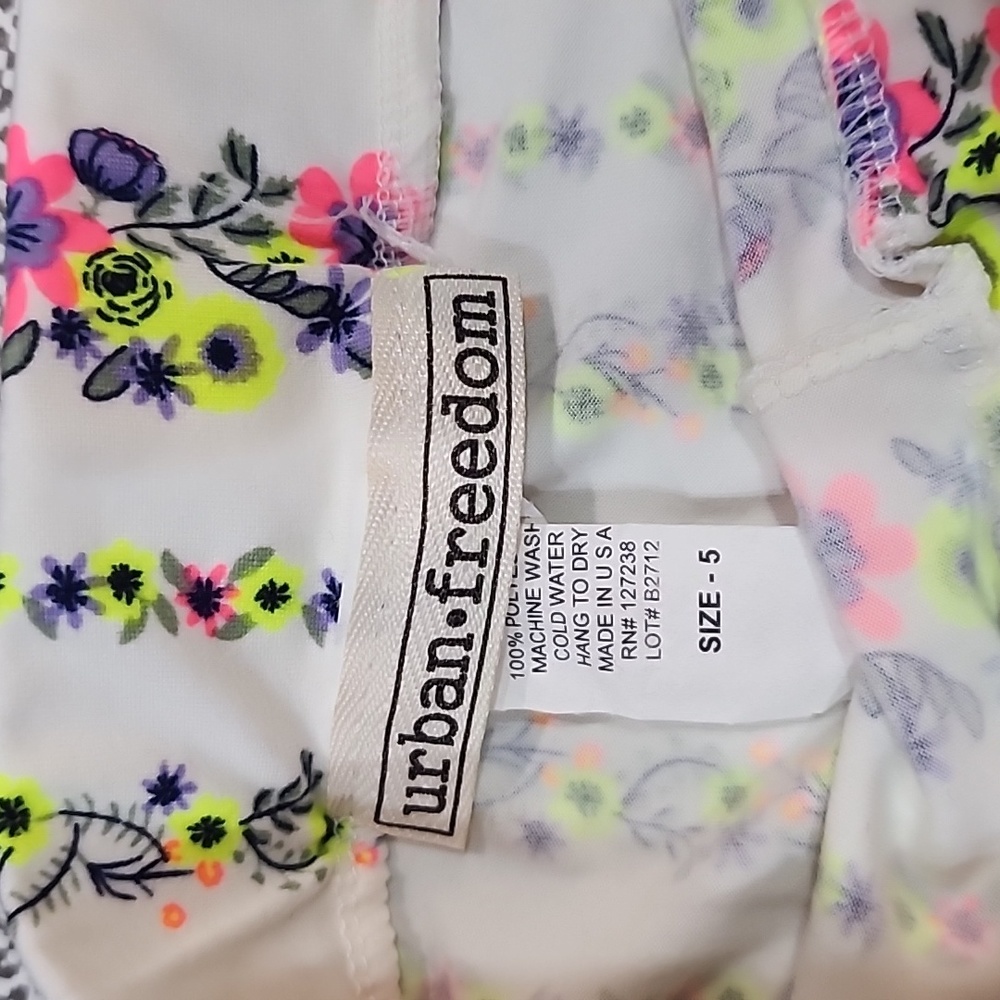 Pants - Picture 2 of 3